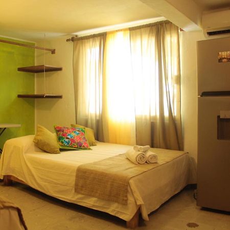 La Casa Naranja Hotell Isla Mujeres Exteriör bild