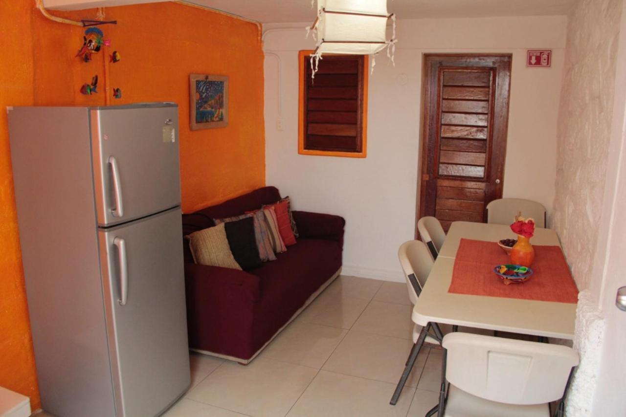 La Casa Naranja Hotell Isla Mujeres Exteriör bild
